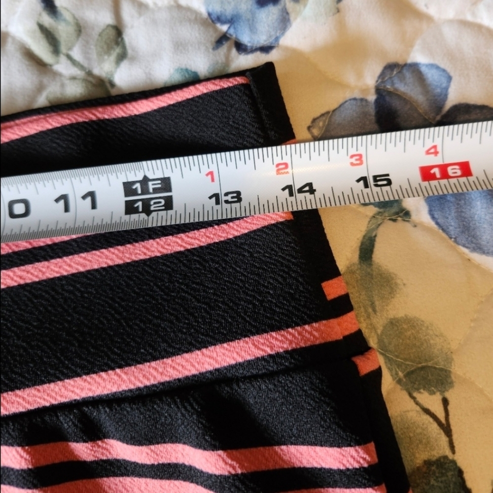 Lularoe Pencil Skirt - Picture 5 of 5